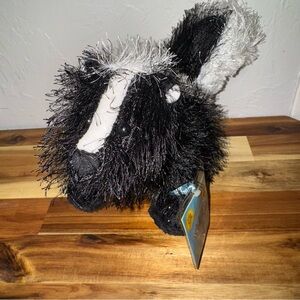 Webkinz Ganz Skunk (HM213) Stuffed Animal With New Unused Sealed Code Tag!